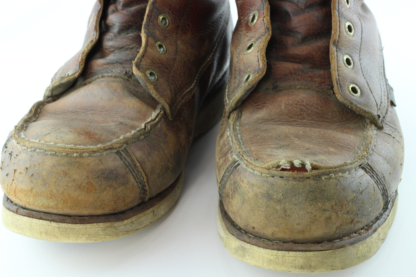 Moc Toe Stitching